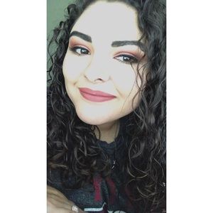 Meet your Posher, Renee